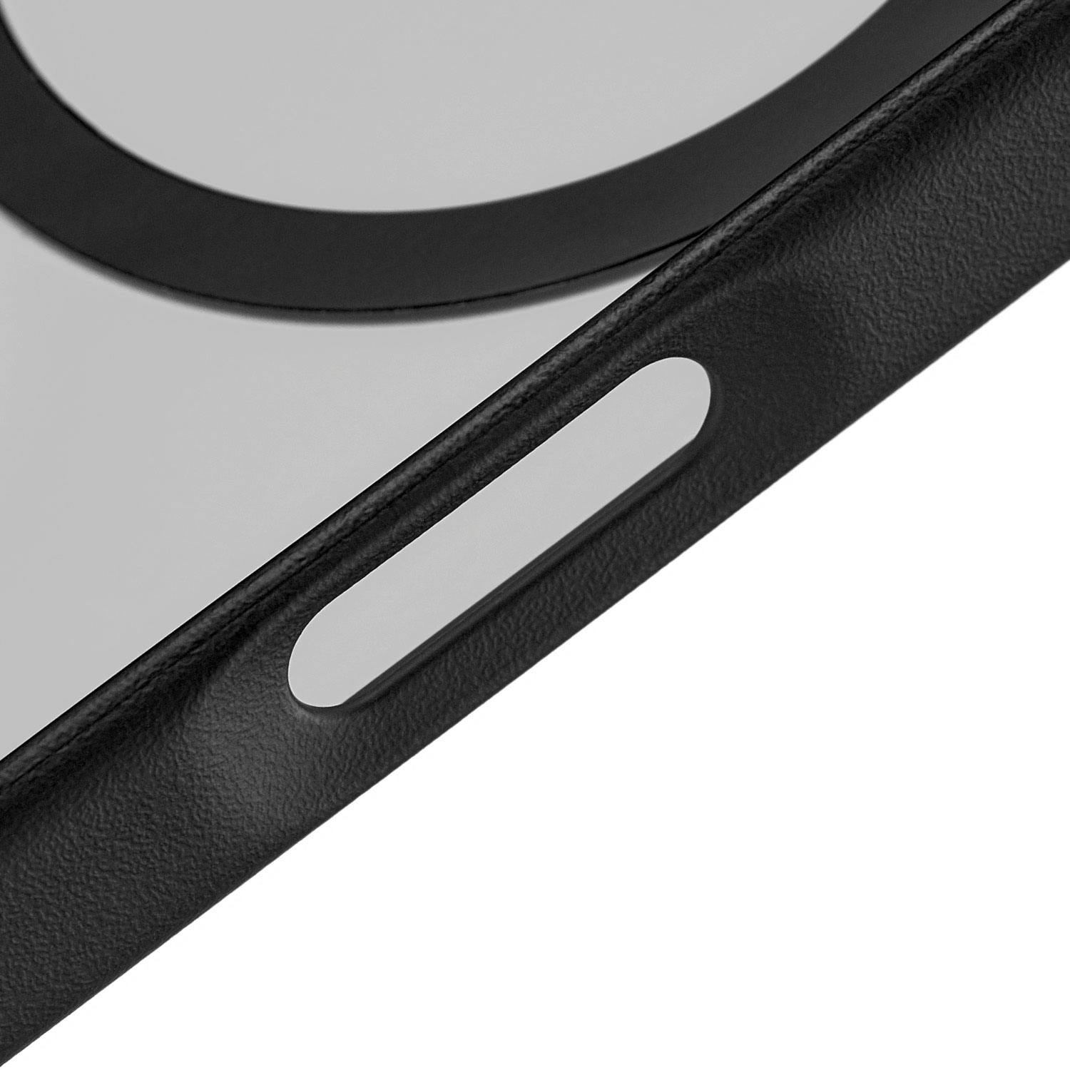 На фото изображено Чехол защитный uBear Cloud Mag Case для iPhone 17 Pro, MagSafe, черный